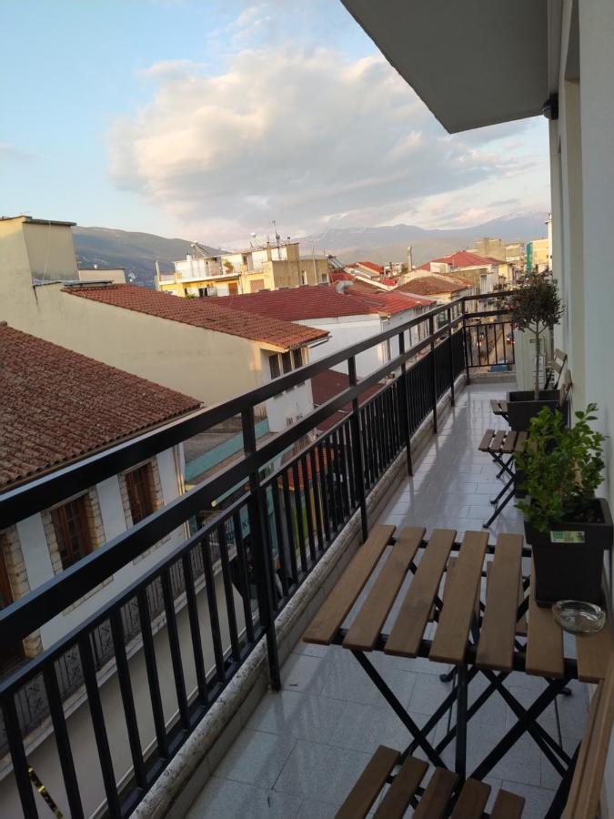 Wood & White Apartment In Historic Center With 2 Bedrooms Ioannina Exterior photo